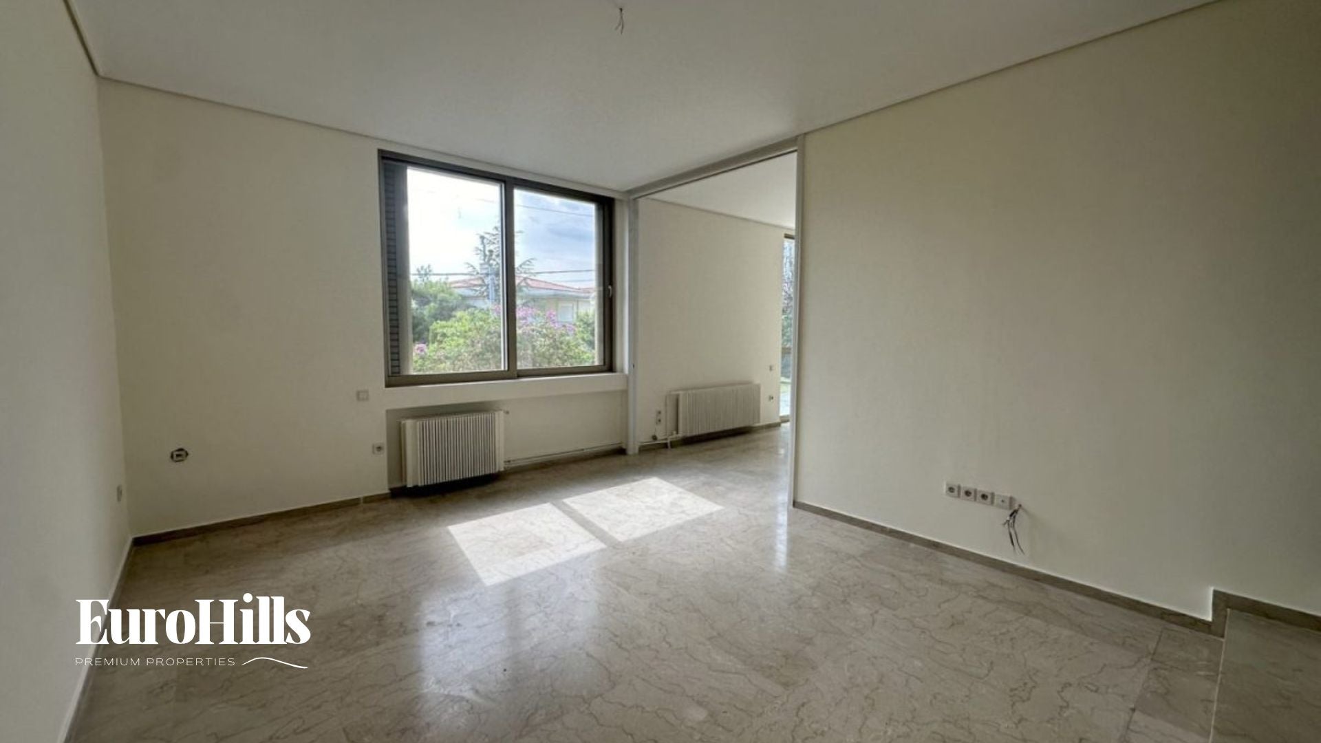 Luxury House 370 m² for Sale – Athens Politeia