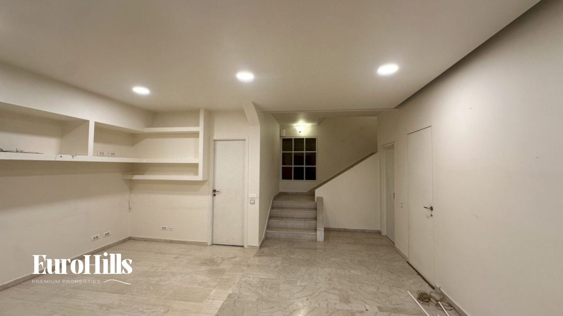 Luxury House 370 m² for Sale – Athens Politeia