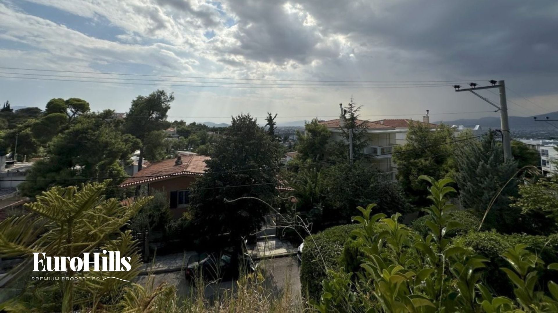 Luxury House 370 m² for Sale – Athens Politeia