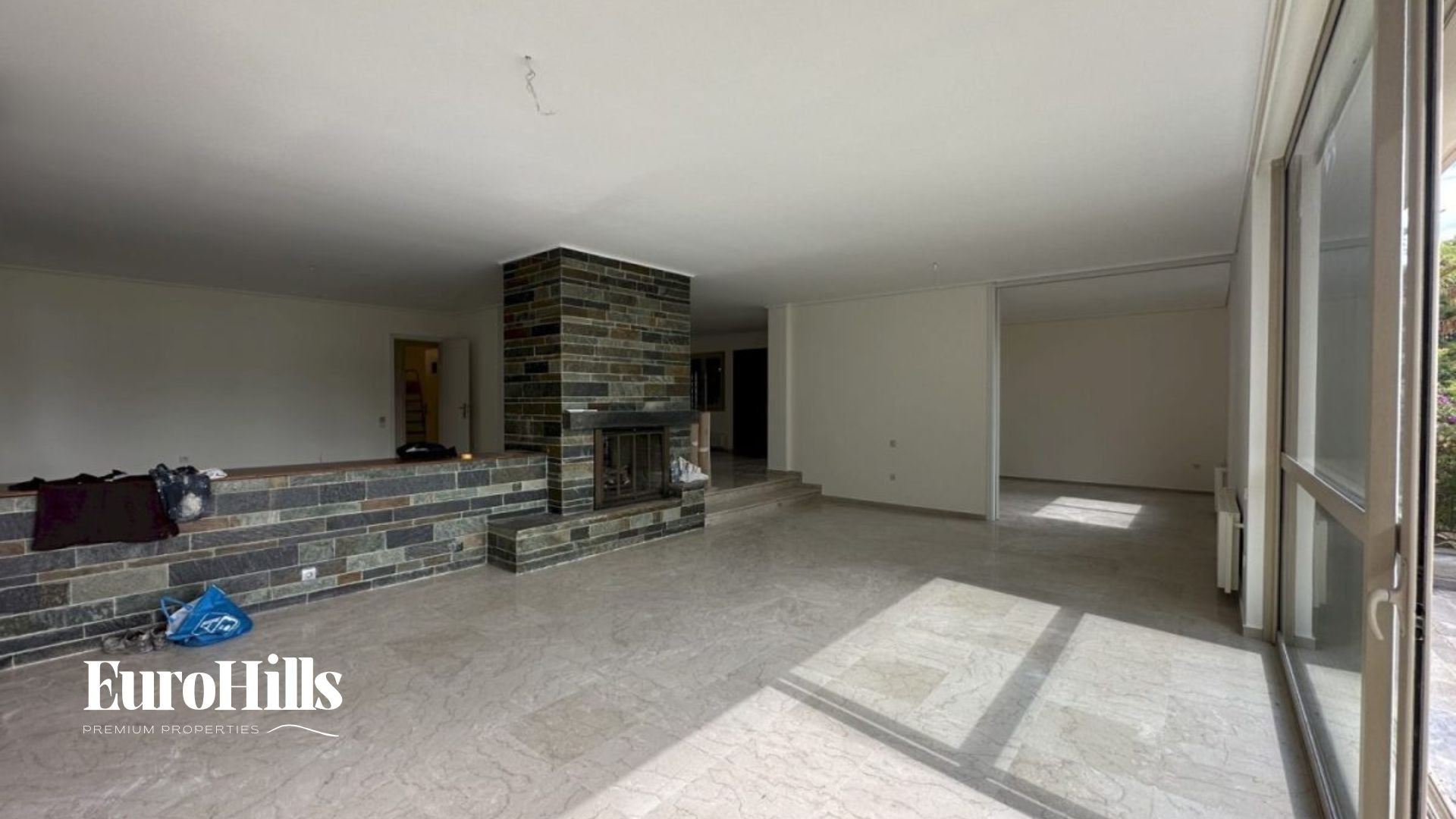 Luxury House 370 m² for Sale – Athens Politeia