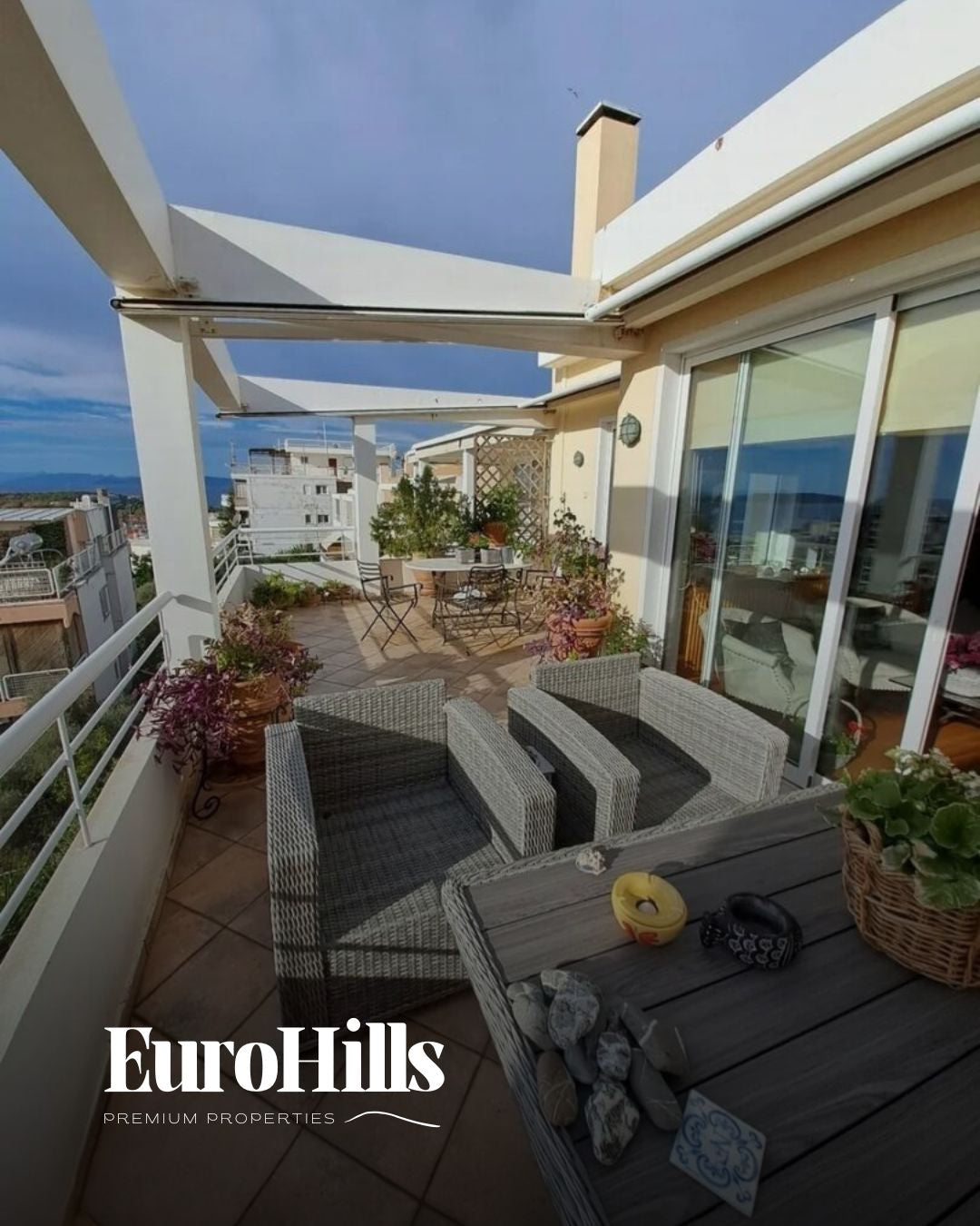 Detached House 200m² - Vouliagmeni, Athens - GR.